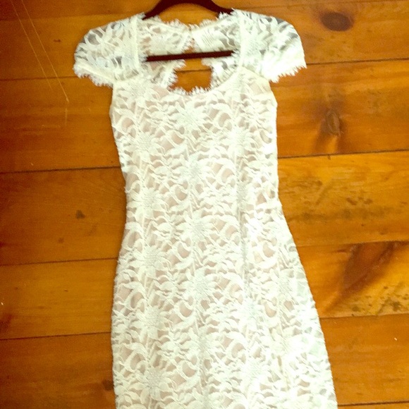 Dresses & Skirts - Lacy Keyhole Special Occasion Dress Dresses & Skirts - Lacy Keyhole Special Occasion Dress